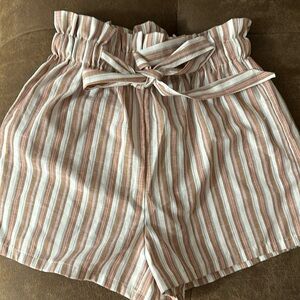 Baggie elastic shorts